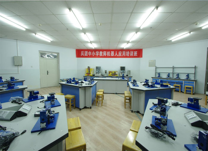 通用技術(shù)實(shí)踐室